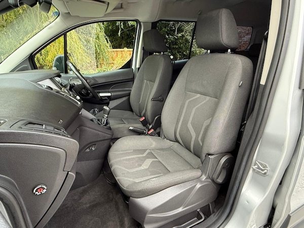 Used Ford Grand Tourneo Connect 2016 for sale - 76349018: Photo 19
