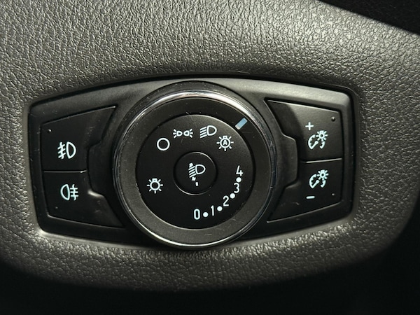 Used Ford Grand Tourneo Connect 2016 for sale - 76349018: Photo 34