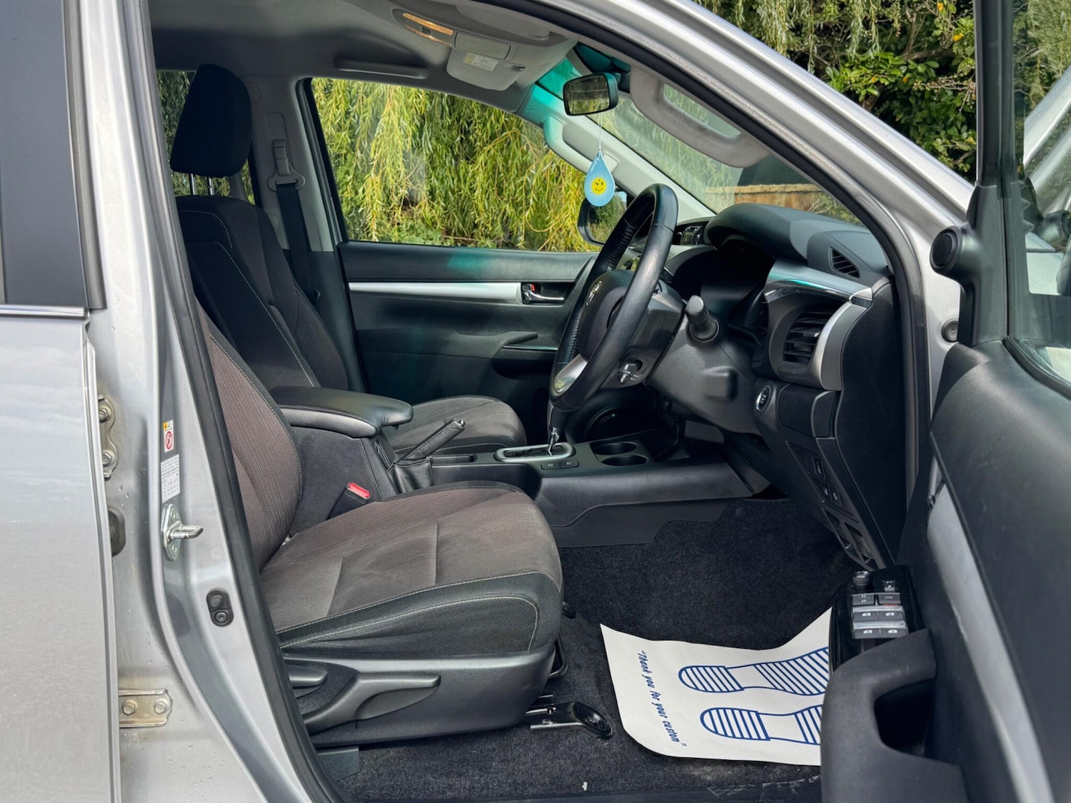 Used Toyota Hilux 2018 for sale - 76042329: Photo 18