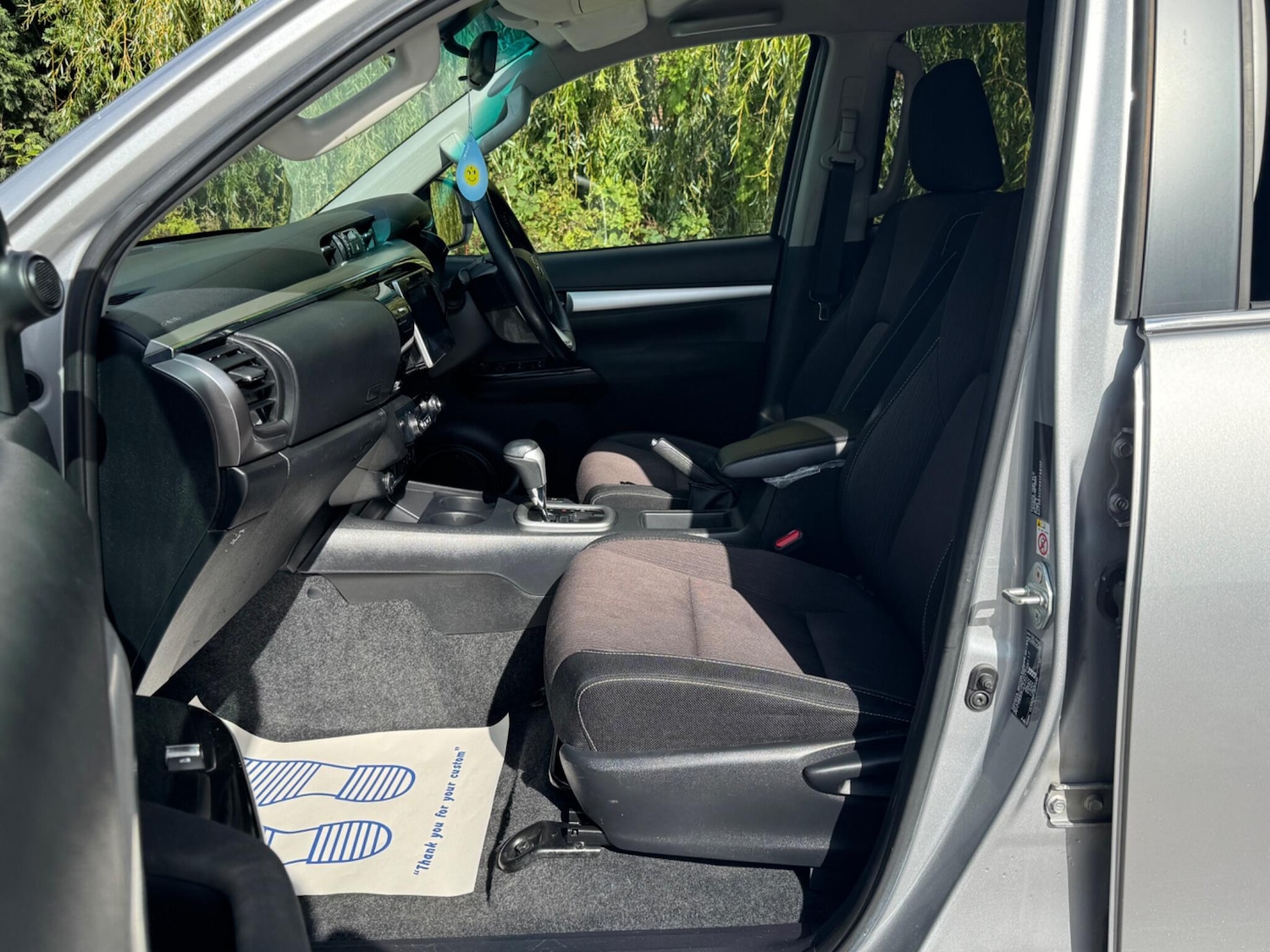 Used Toyota Hilux 2018 for sale - 76042329: Photo 19