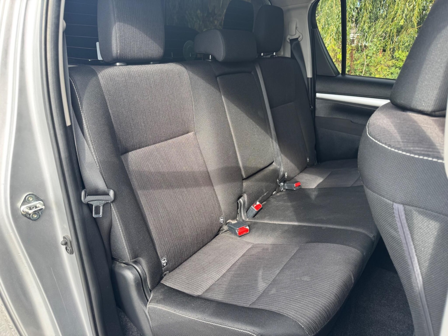 Used Toyota Hilux 2018 for sale - 76042329: Photo 26