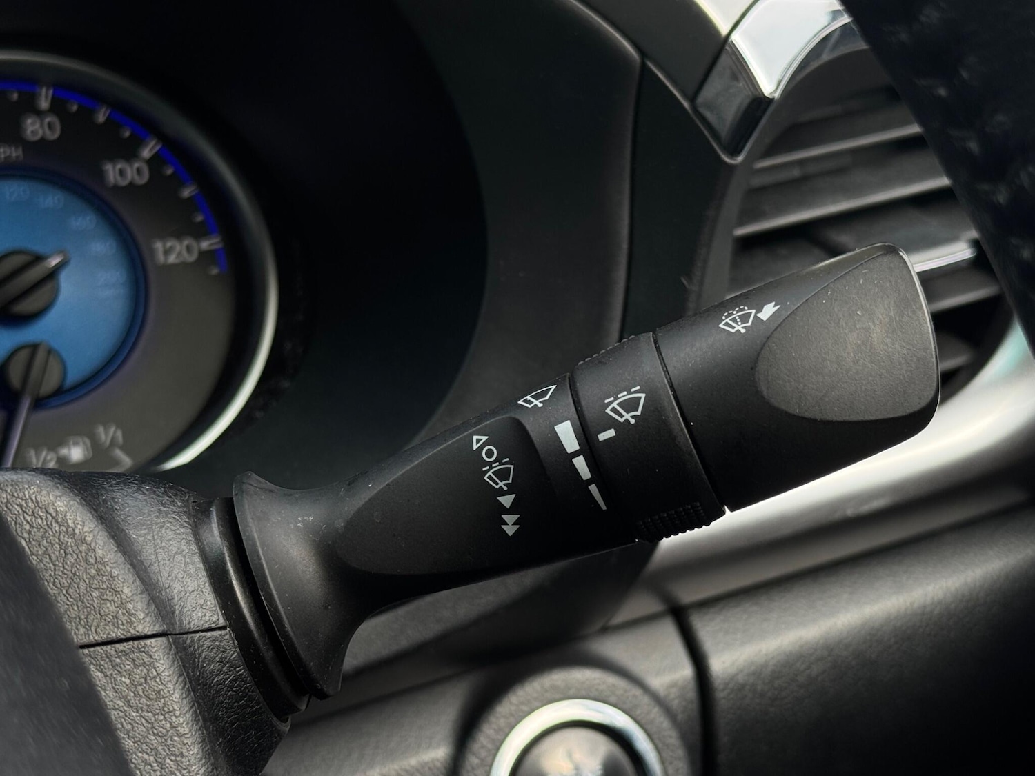 Used Toyota Hilux 2018 for sale - 76042329: Photo 35