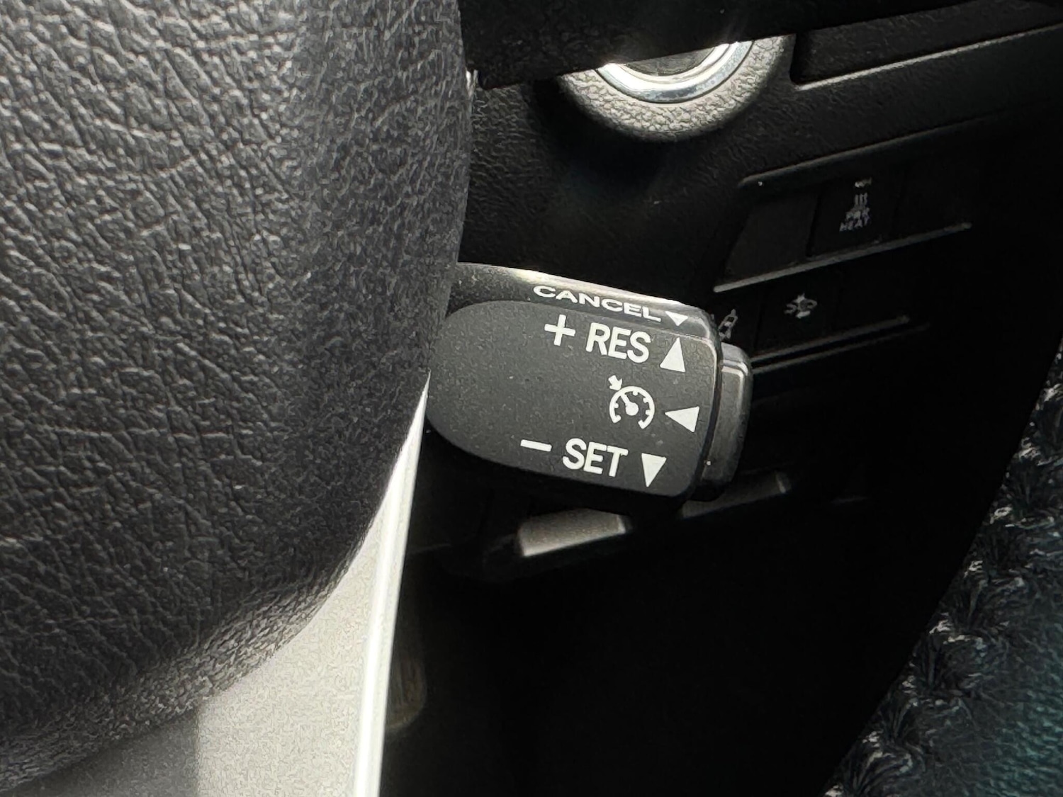 Used Toyota Hilux 2018 for sale - 76042329: Photo 37