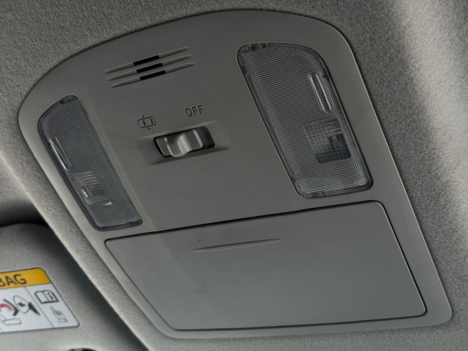 Used Toyota Hilux 2018 for sale - 76042329: Photo 53