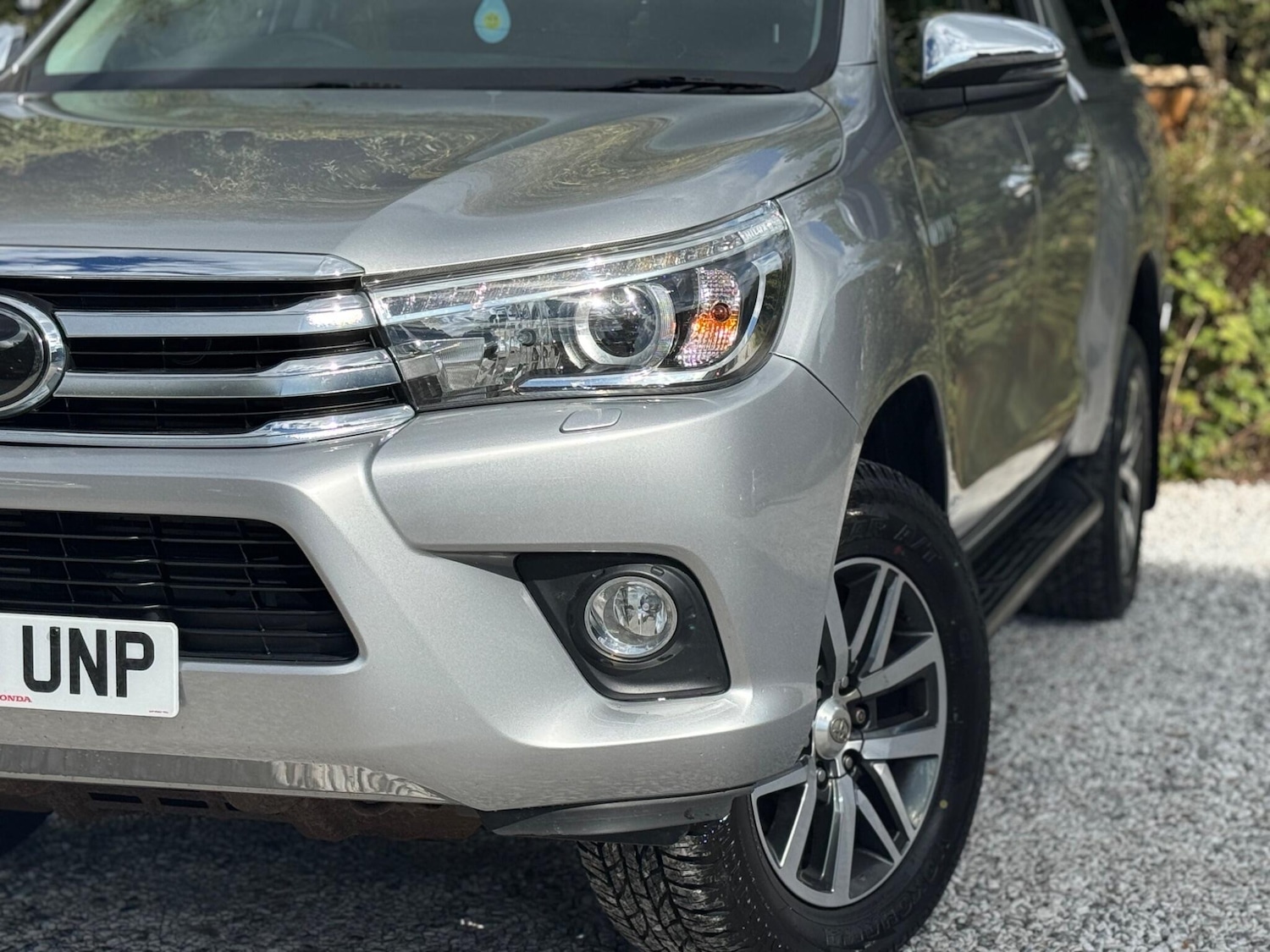 Used Toyota Hilux 2018 for sale - 76042329: Photo 64