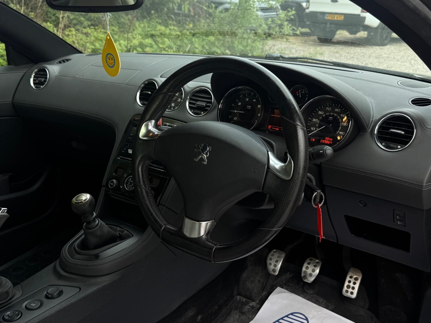 Used Peugeot RCZ for sale - 76993846: Photo 14