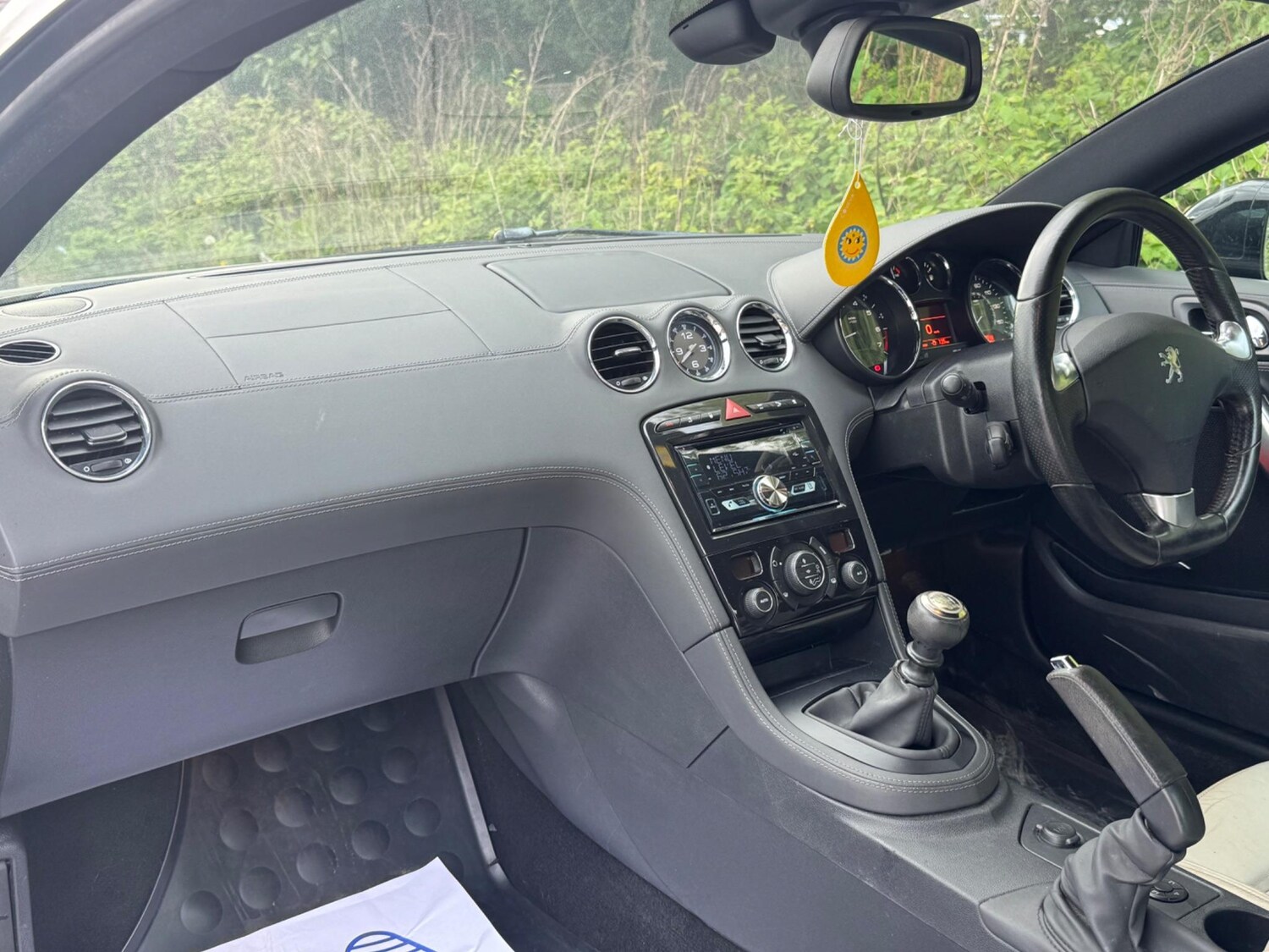 Used Peugeot RCZ for sale - 76993846: Photo 15