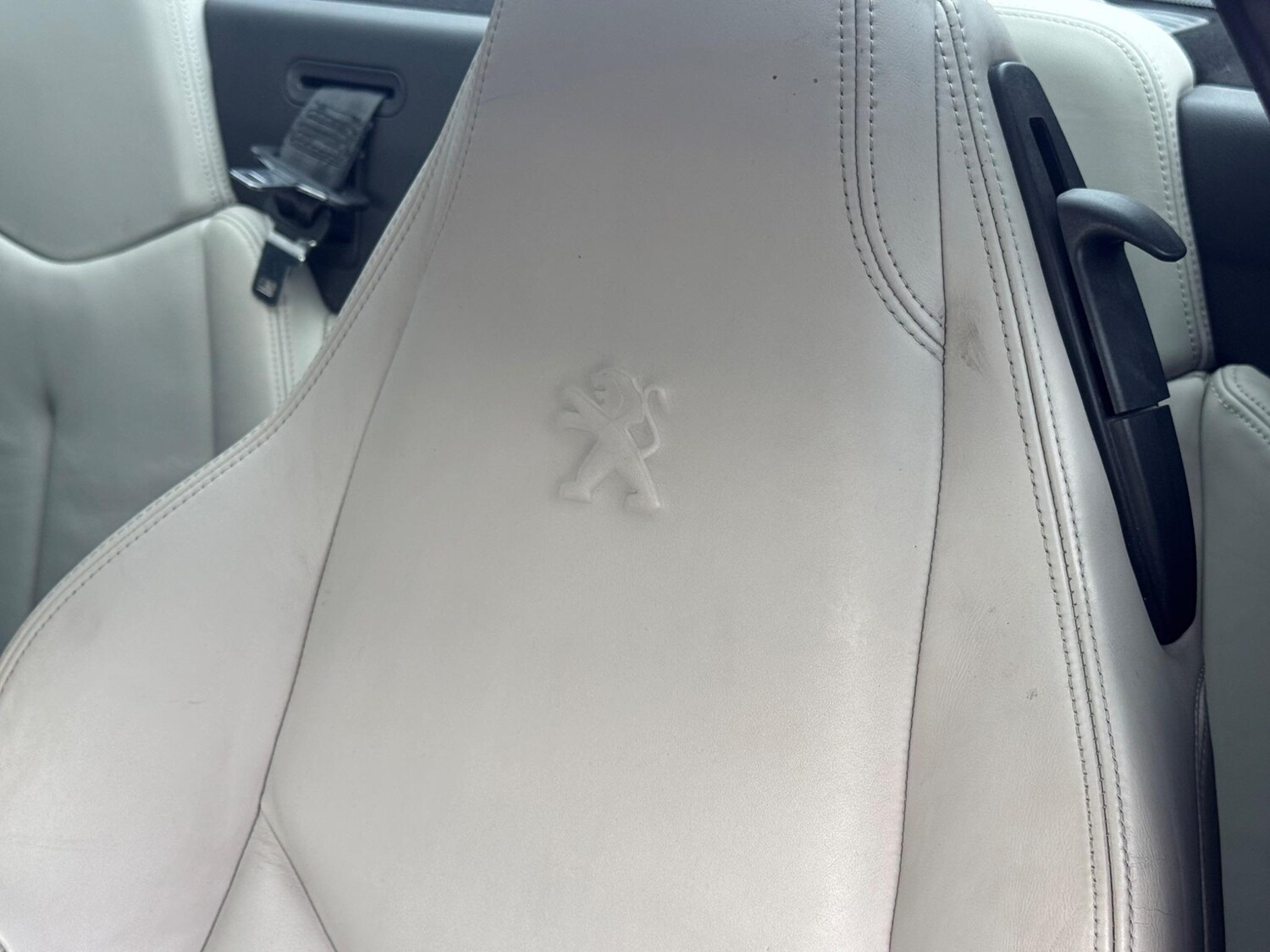 Used Peugeot RCZ for sale - 76993846: Photo 23