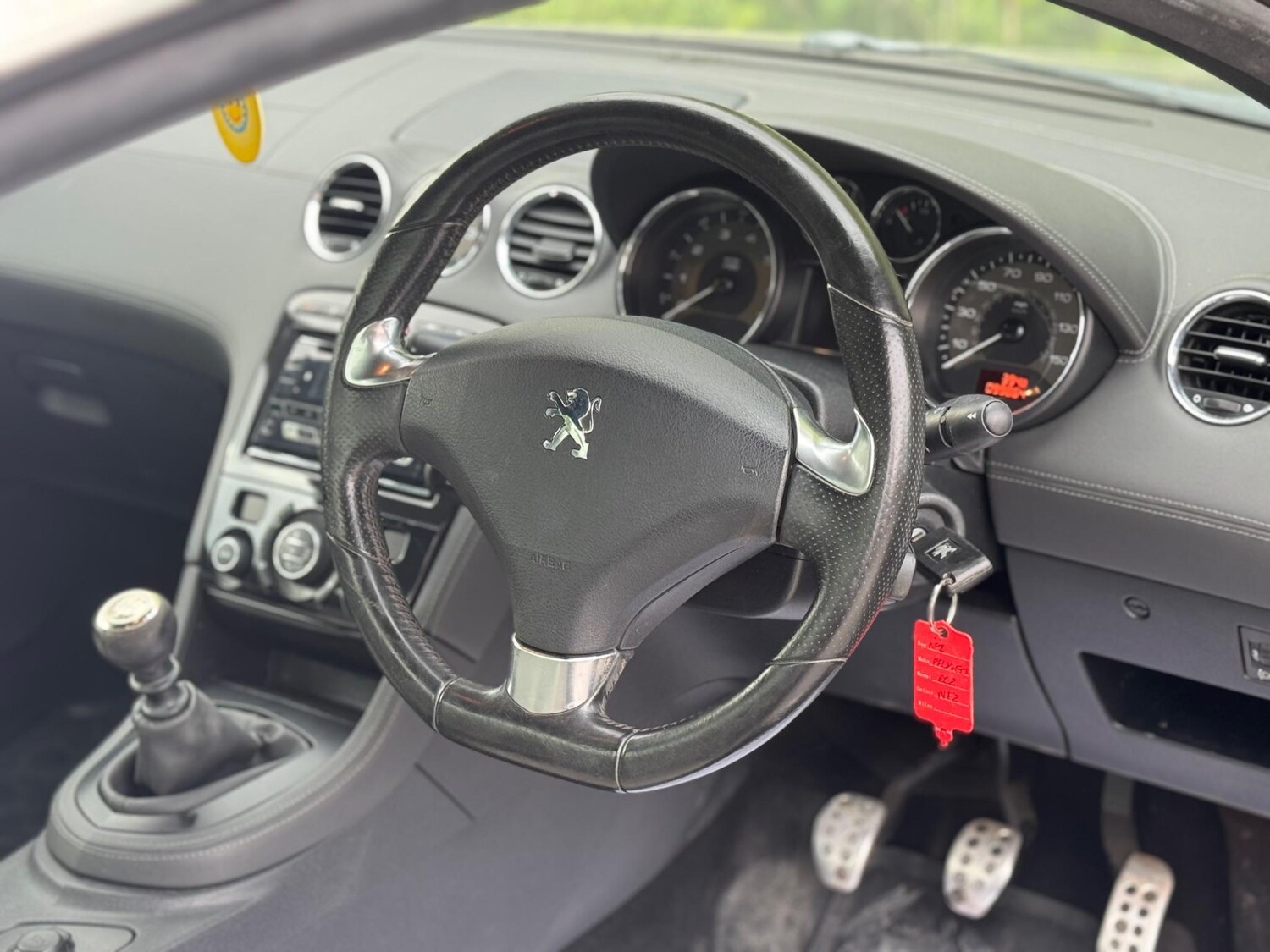 Used Peugeot RCZ for sale - 76993846: Photo 30