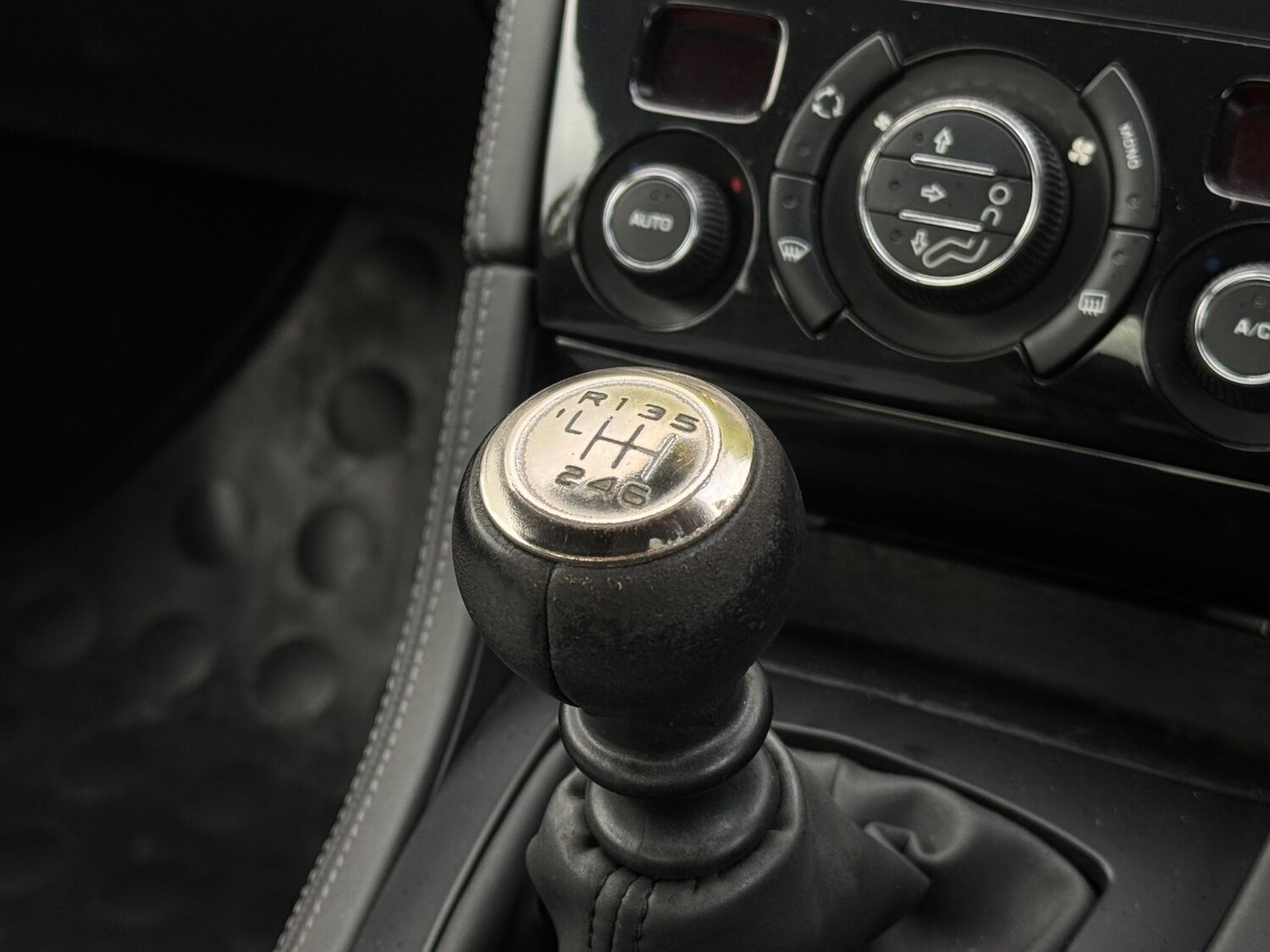 Used Peugeot RCZ for sale - 76993846: Photo 37