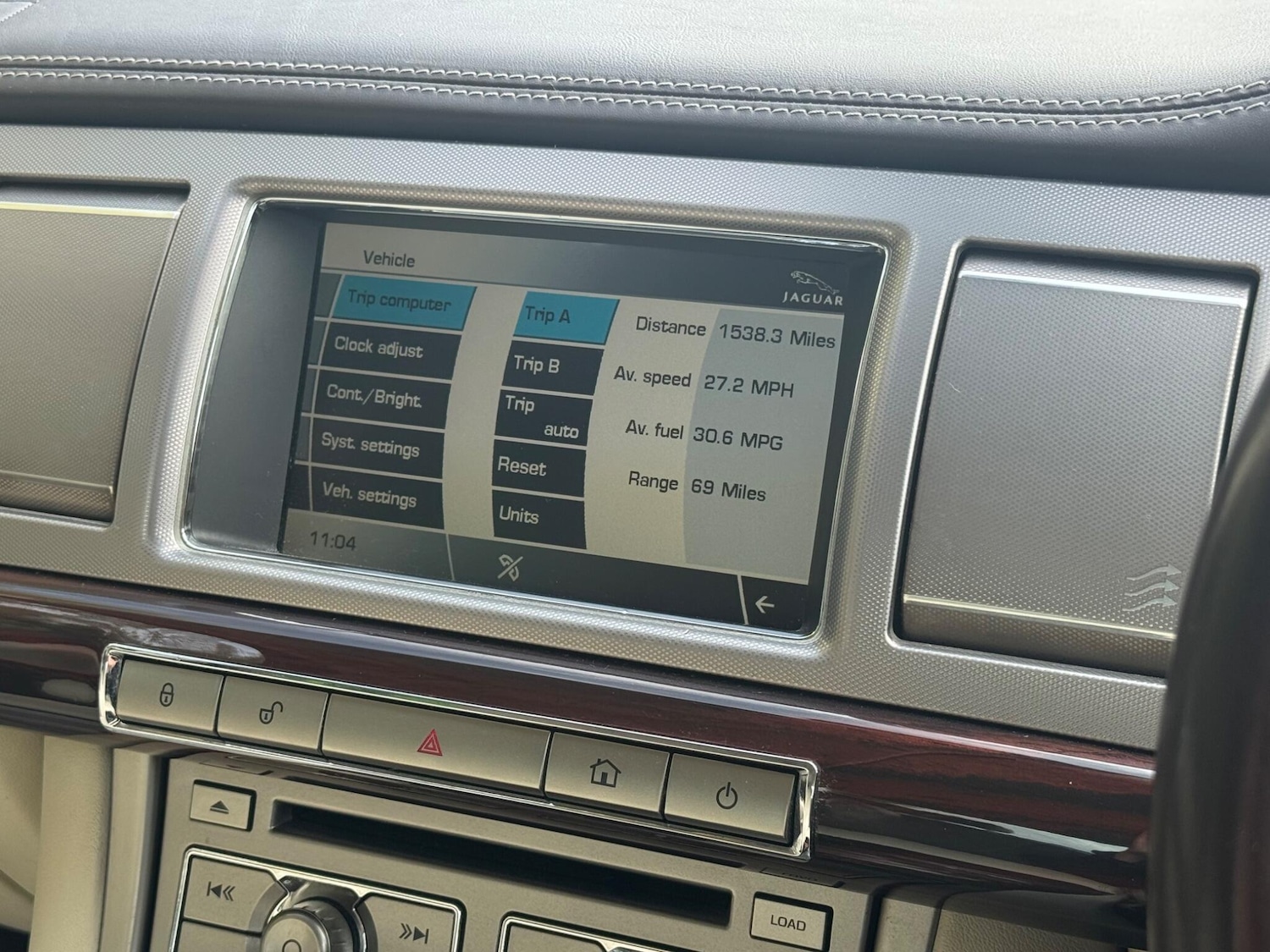 Used Jaguar XF 2010 for sale - 75678281: Photo 35