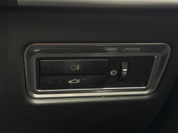 Used Jaguar XF 2014 for sale - 75144412: Photo 31