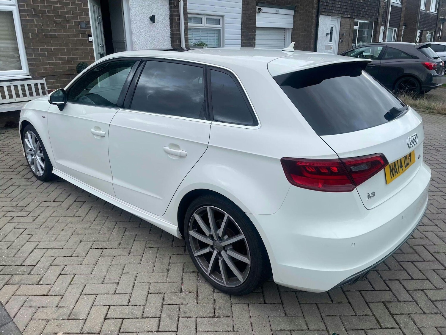 Used Audi A3 2014 for sale - 77993196: Photo 2