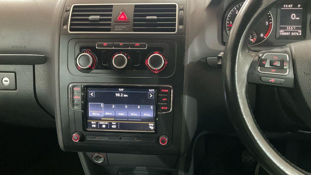 Used Volkswagen Touran 2011 for sale - 76657100: Photo 8