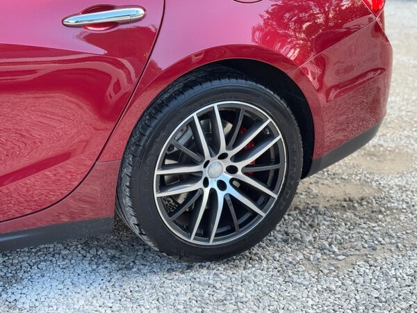Used Maserati Ghibli 2017 for sale - 75682086: Photo 27