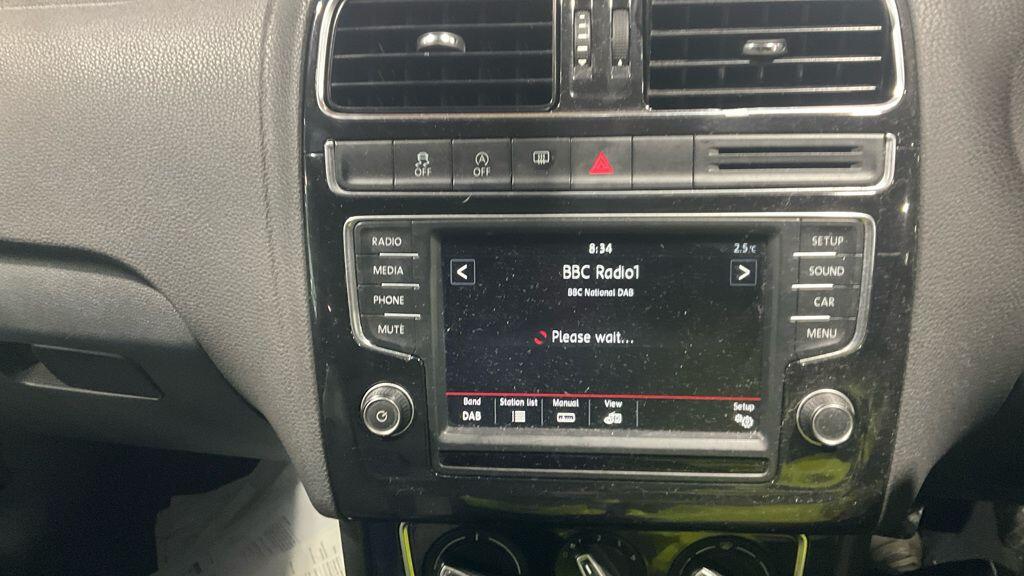 Used Volkswagen Polo 2014 for sale - 76926318: Photo 11