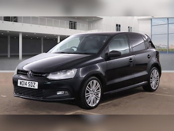 Used Volkswagen Polo 2014 for sale - 76926318: Photo