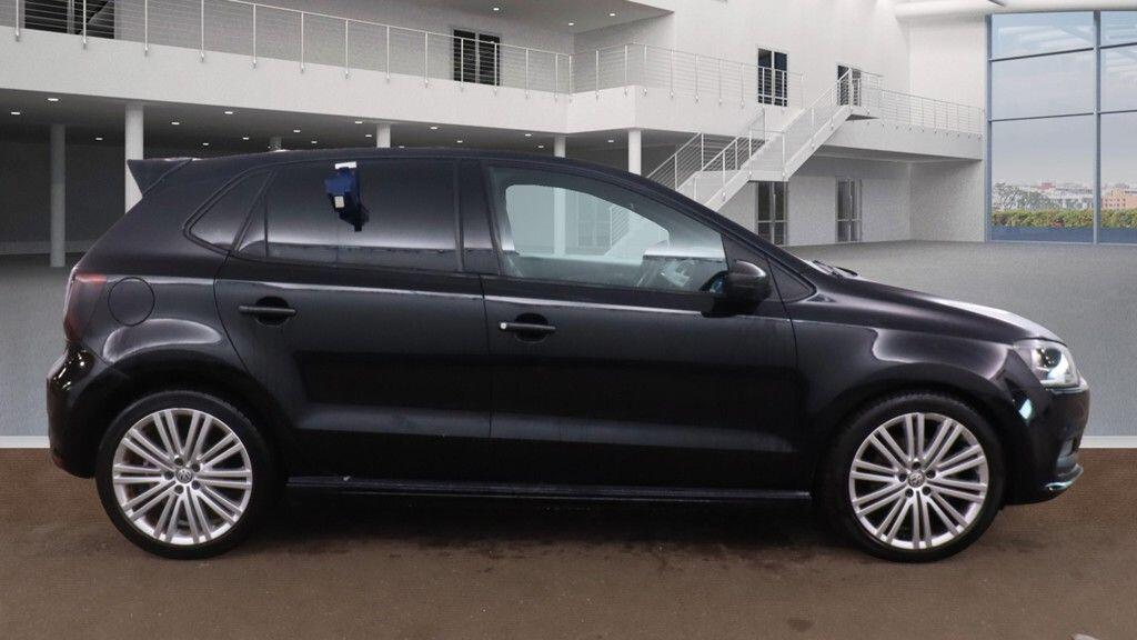 Used Volkswagen Polo 2014 for sale - 76926318: Photo 5