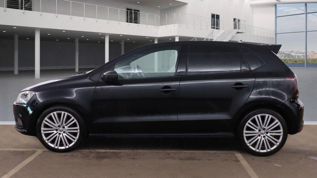 Used Volkswagen Polo 2014 for sale - 76926318: Photo 6