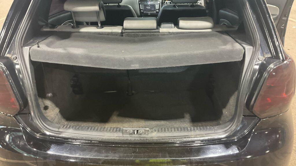 Used Volkswagen Polo 2014 for sale - 76926318: Photo 7