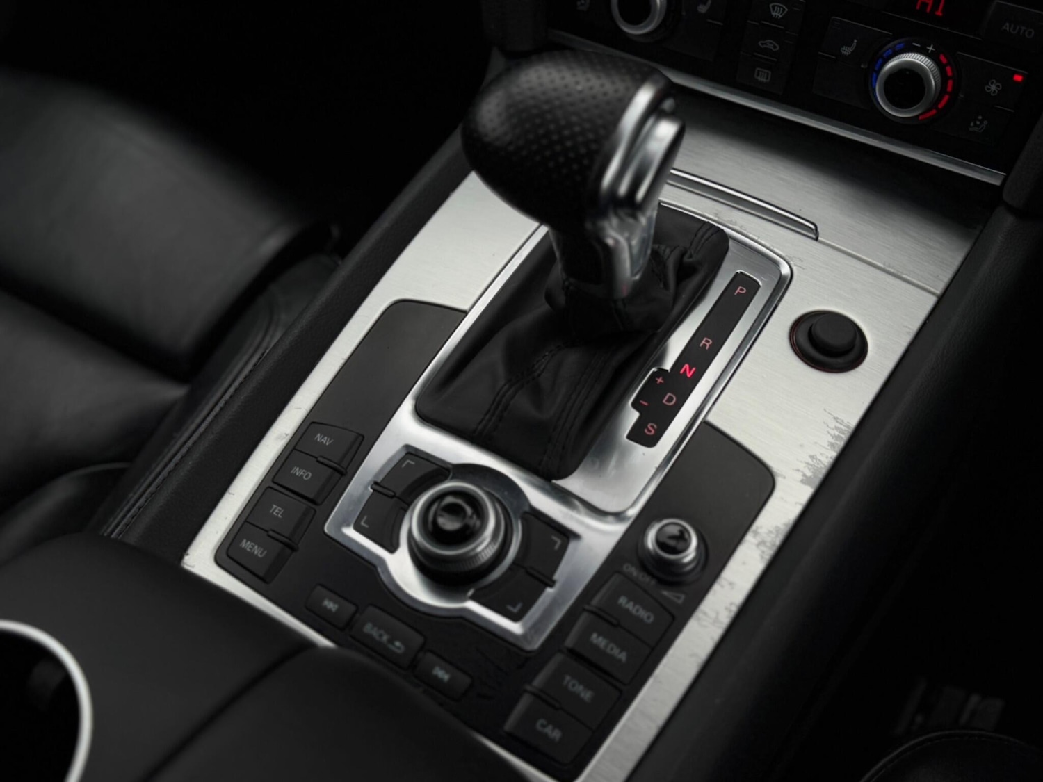 Used Audi Q7 2013 for sale - 75696029: Photo 42