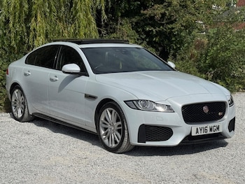 Used Jaguar XF 2016 for sale - 75268225: Photo