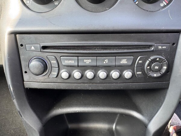 Used Citroen C3 2012 for sale - 75144361: Photo 31