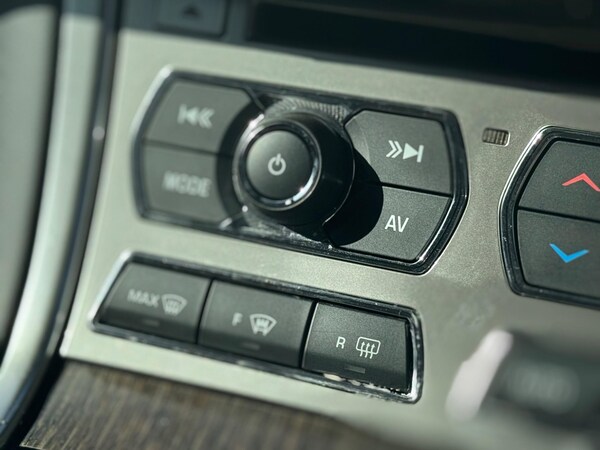 Used Jaguar XF 2015 for sale - 75144413: Photo 45
