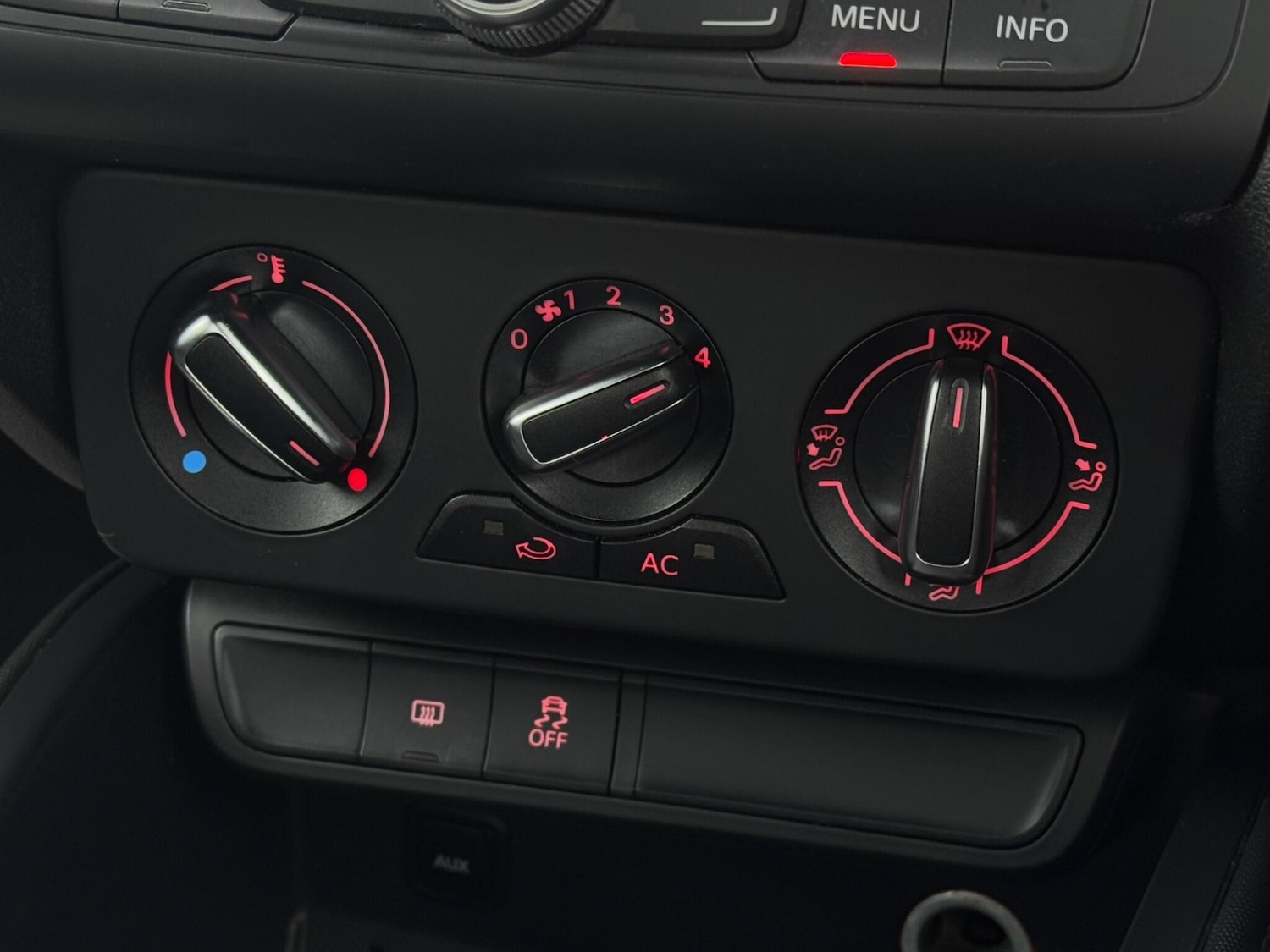 Used Audi A1 2011 for sale - 77163290: Photo 51