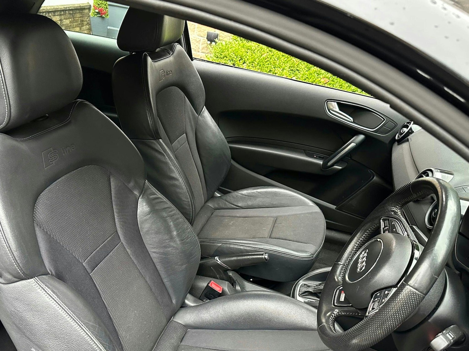 Used Audi A1 2011 for sale - 77163290: Photo 6