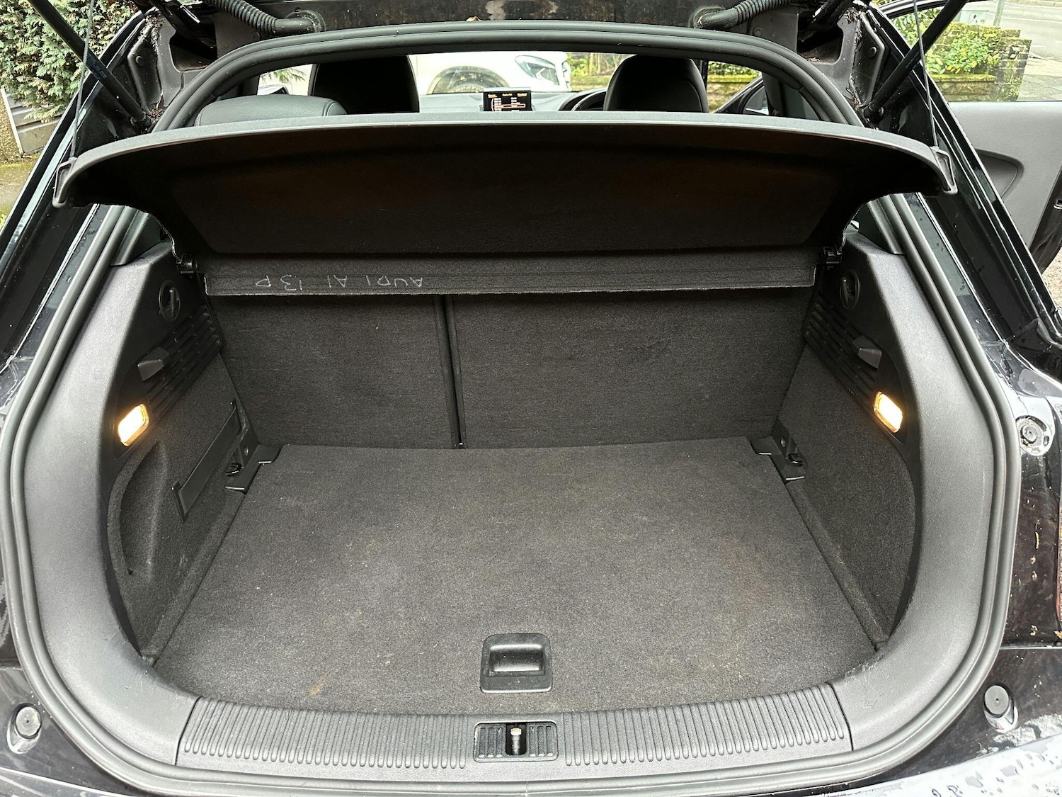 Used Audi A1 2011 for sale - 77163290: Photo 9