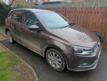 Used Volkswagen Polo 2015 for sale - 77737569: Photo