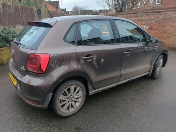 Used Volkswagen Polo 2015 for sale - 77737569: Photo