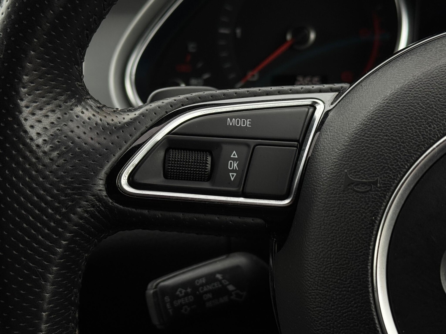 Used Audi Q7 2013 for sale - 77509659: Photo 35