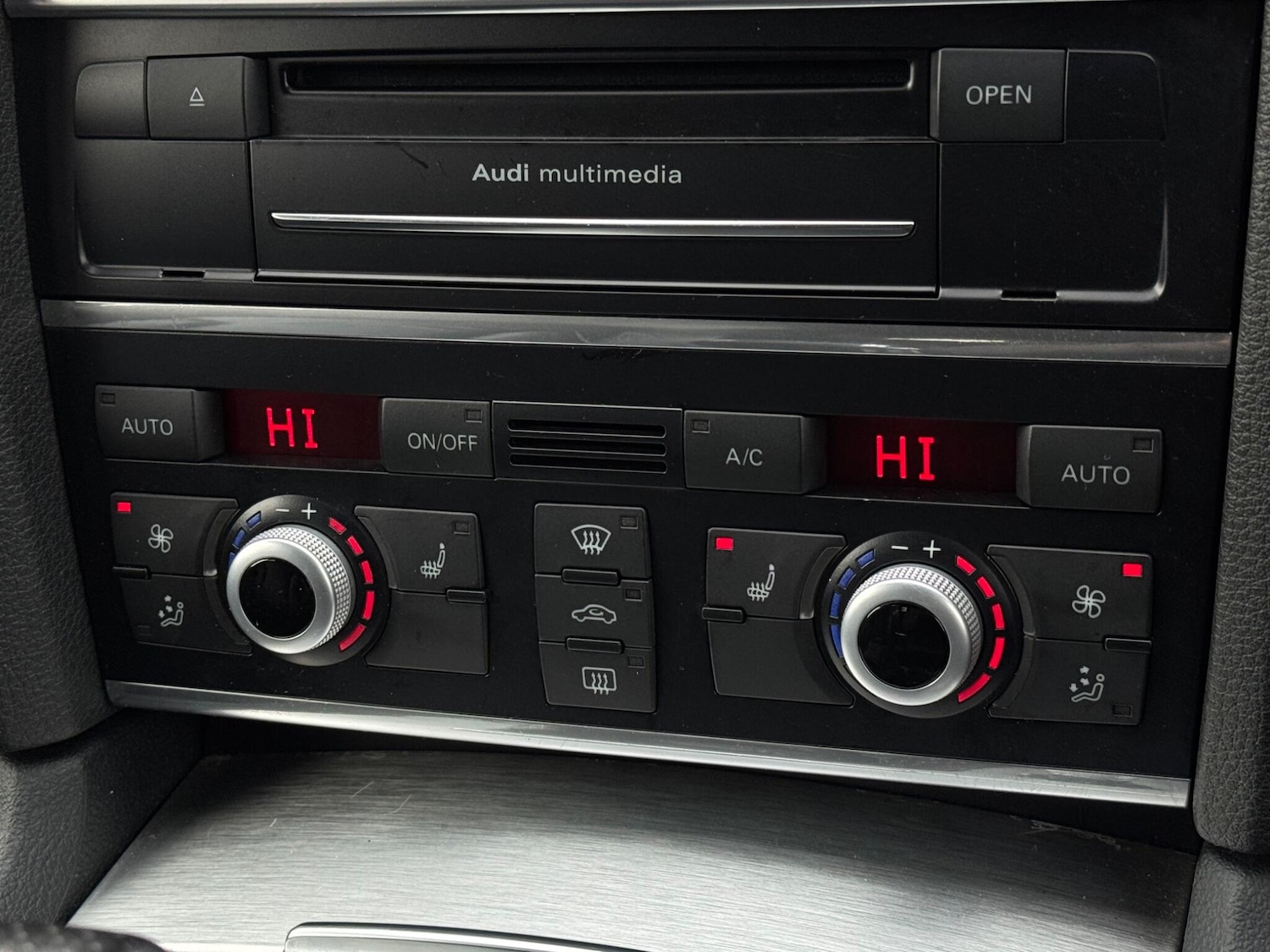 Used Audi Q7 2013 for sale - 77509659: Photo 57