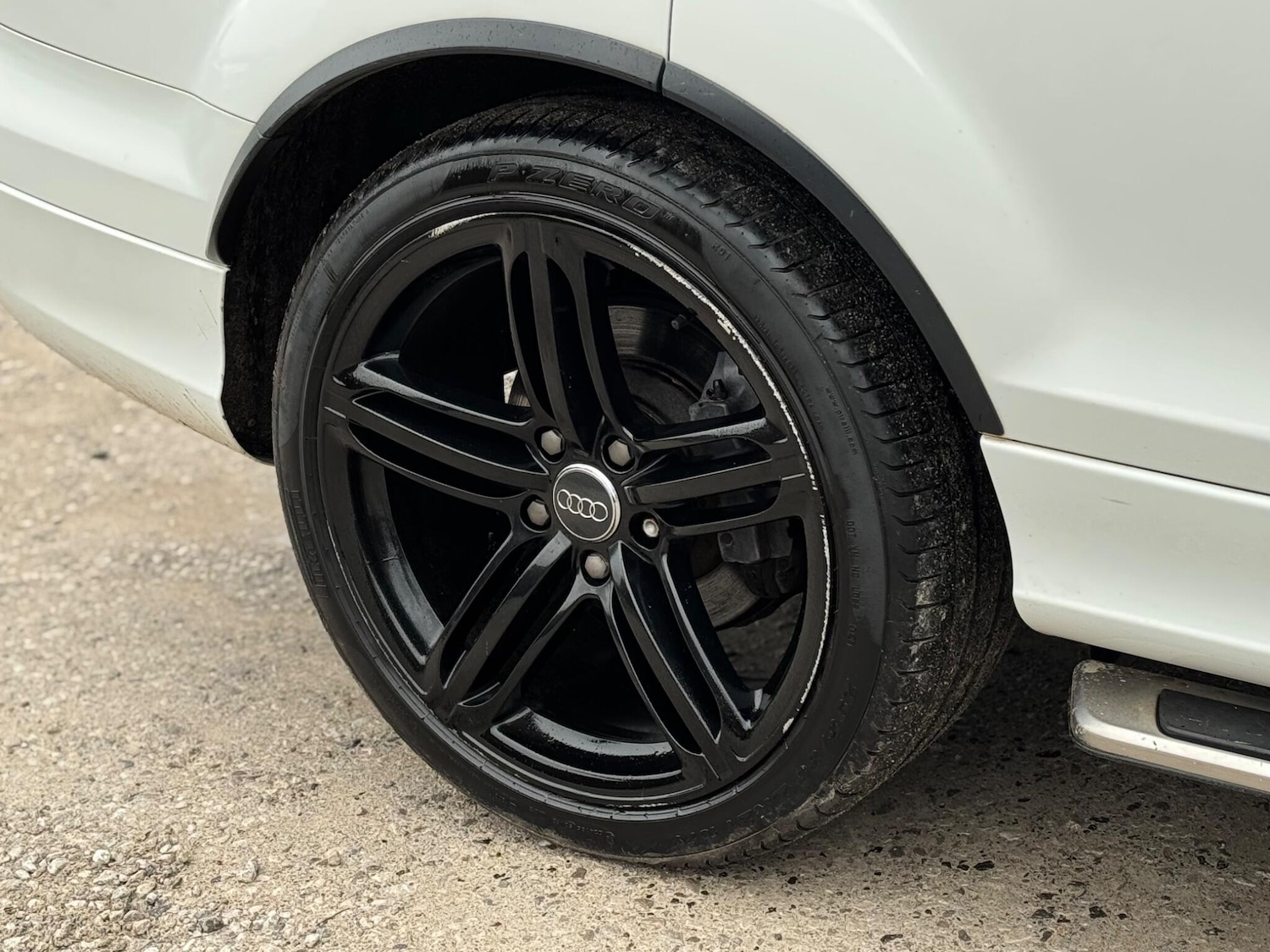 Used Audi Q7 2013 for sale - 77509659: Photo 90