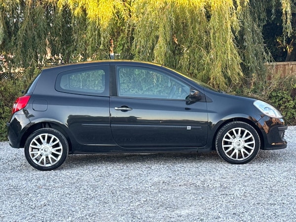 Used Renault Clio 2009 for sale - 76137129: Photo 13