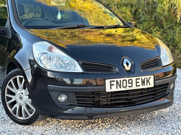 Used Renault Clio 2009 for sale - 76137129: Photo 14