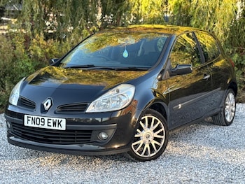Used Renault Clio 2009 for sale - 76137129: Photo