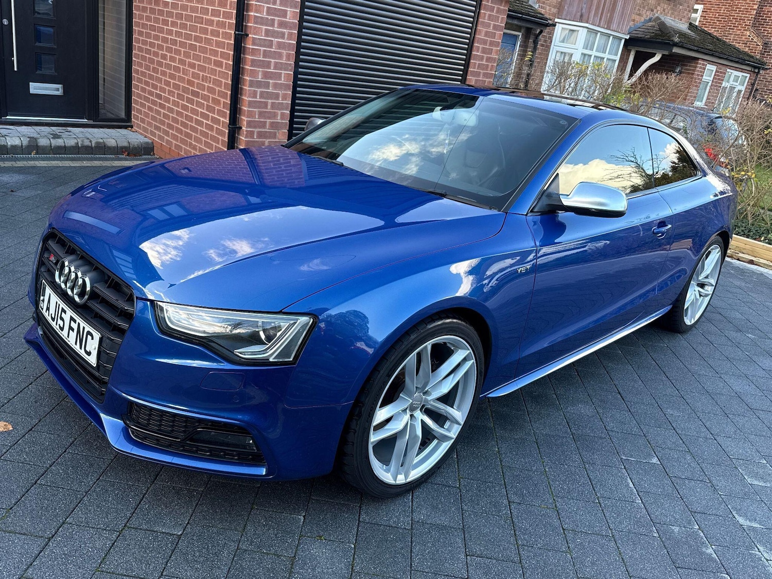 Used Audi S5 for sale - 76537944: Photo 2
