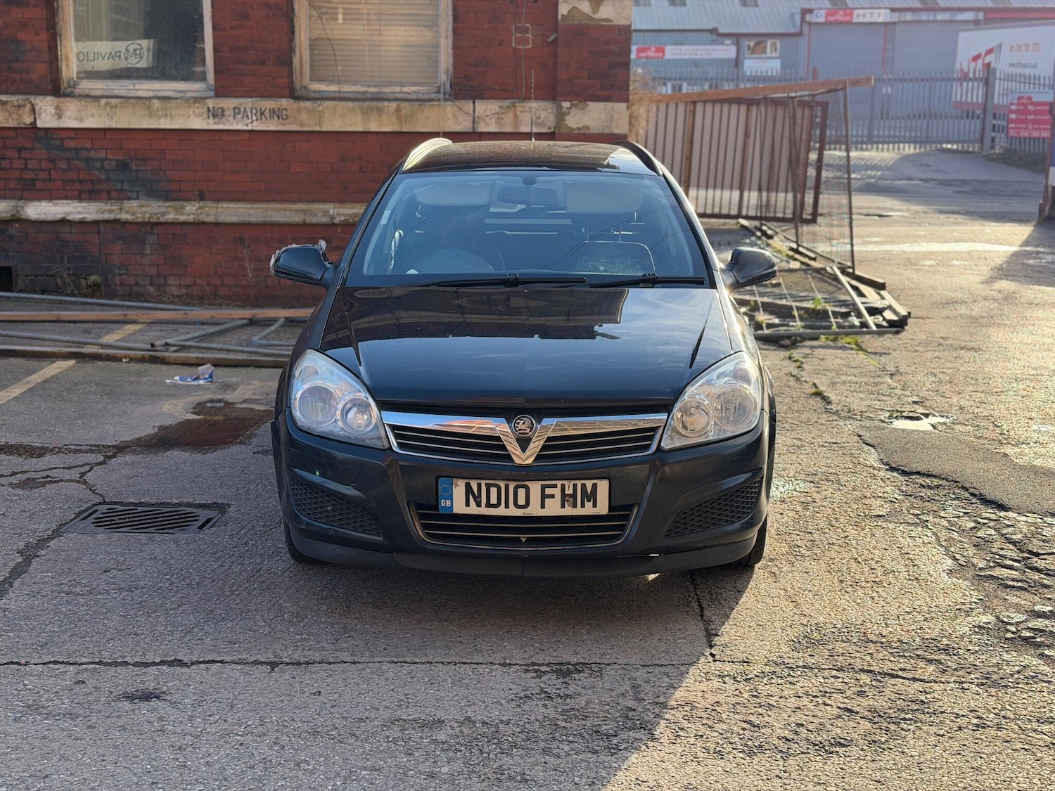 Used Vauxhall Astra 2010 for sale - 76441321: Photo 2