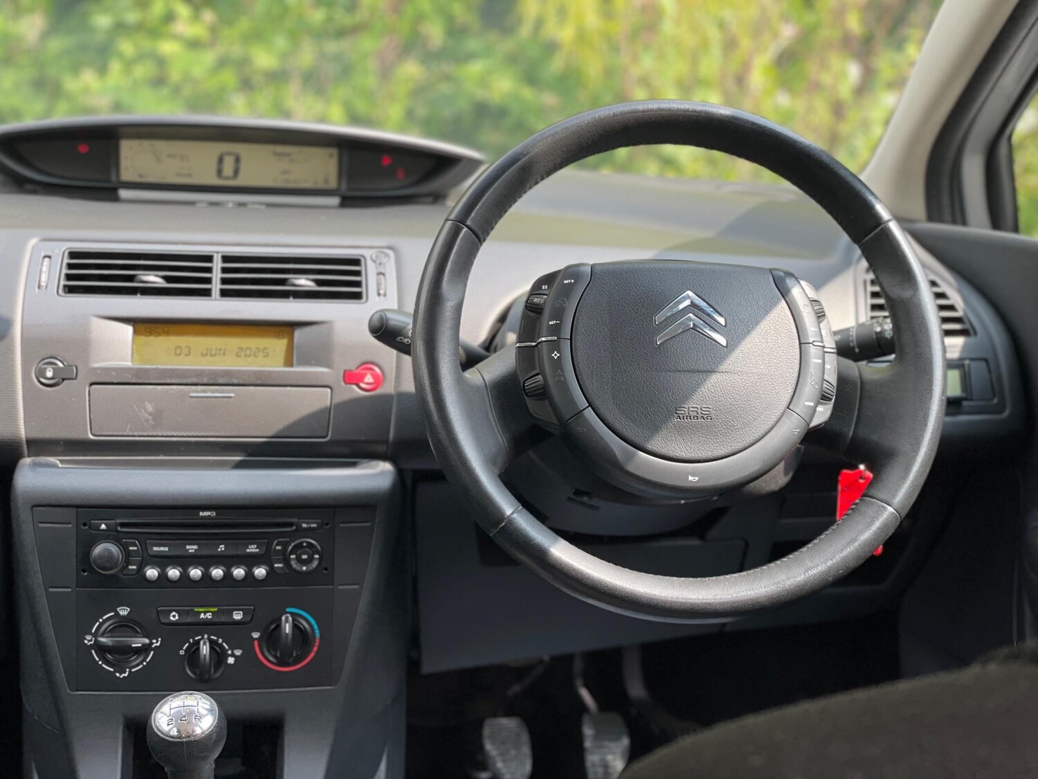 Vehicle 29