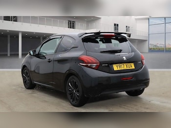 Used Peugeot 208 2017 for sale - 75858279: Photo