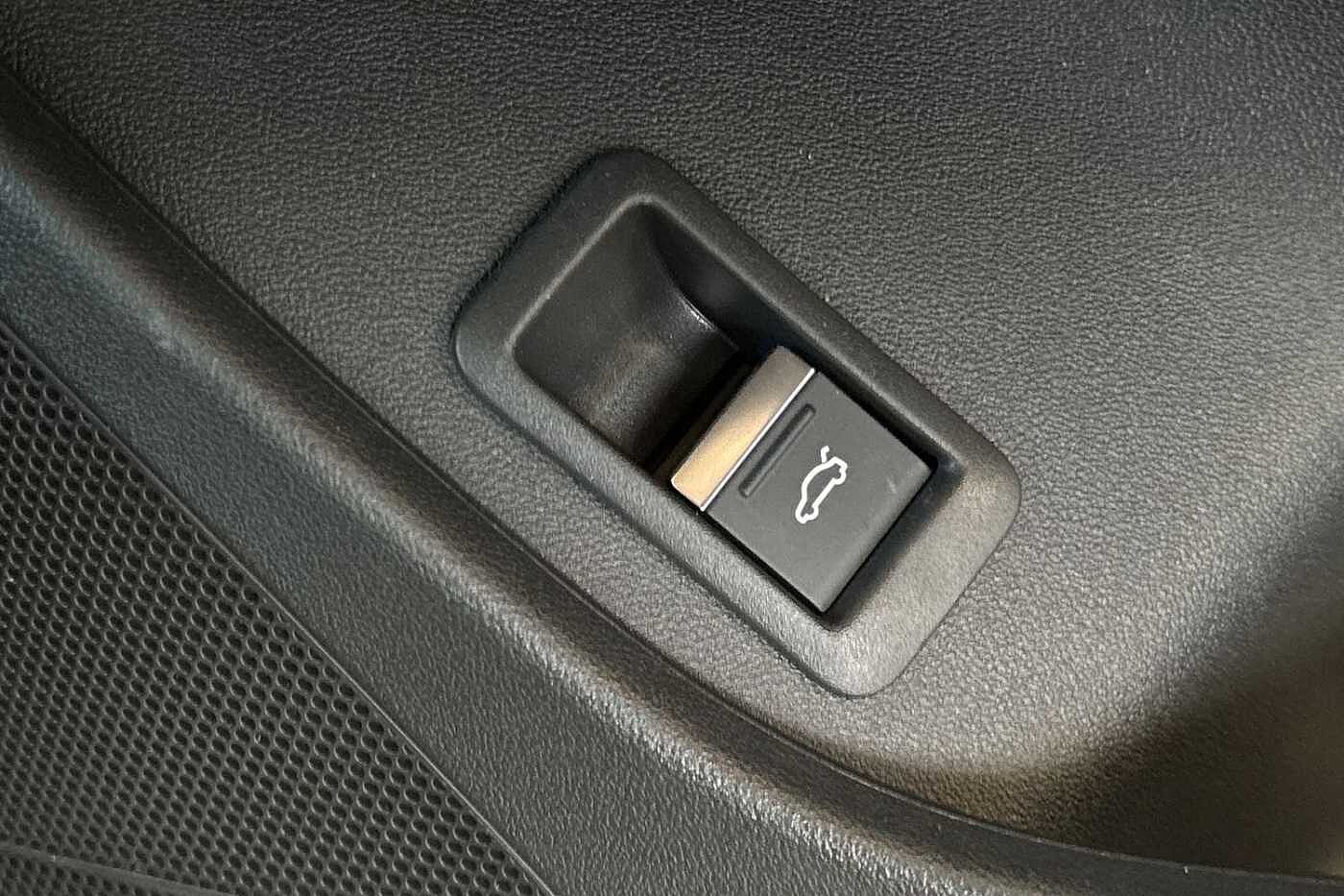 Used Audi Q4 e-tron 2023 for sale - 76692755: Photo 16