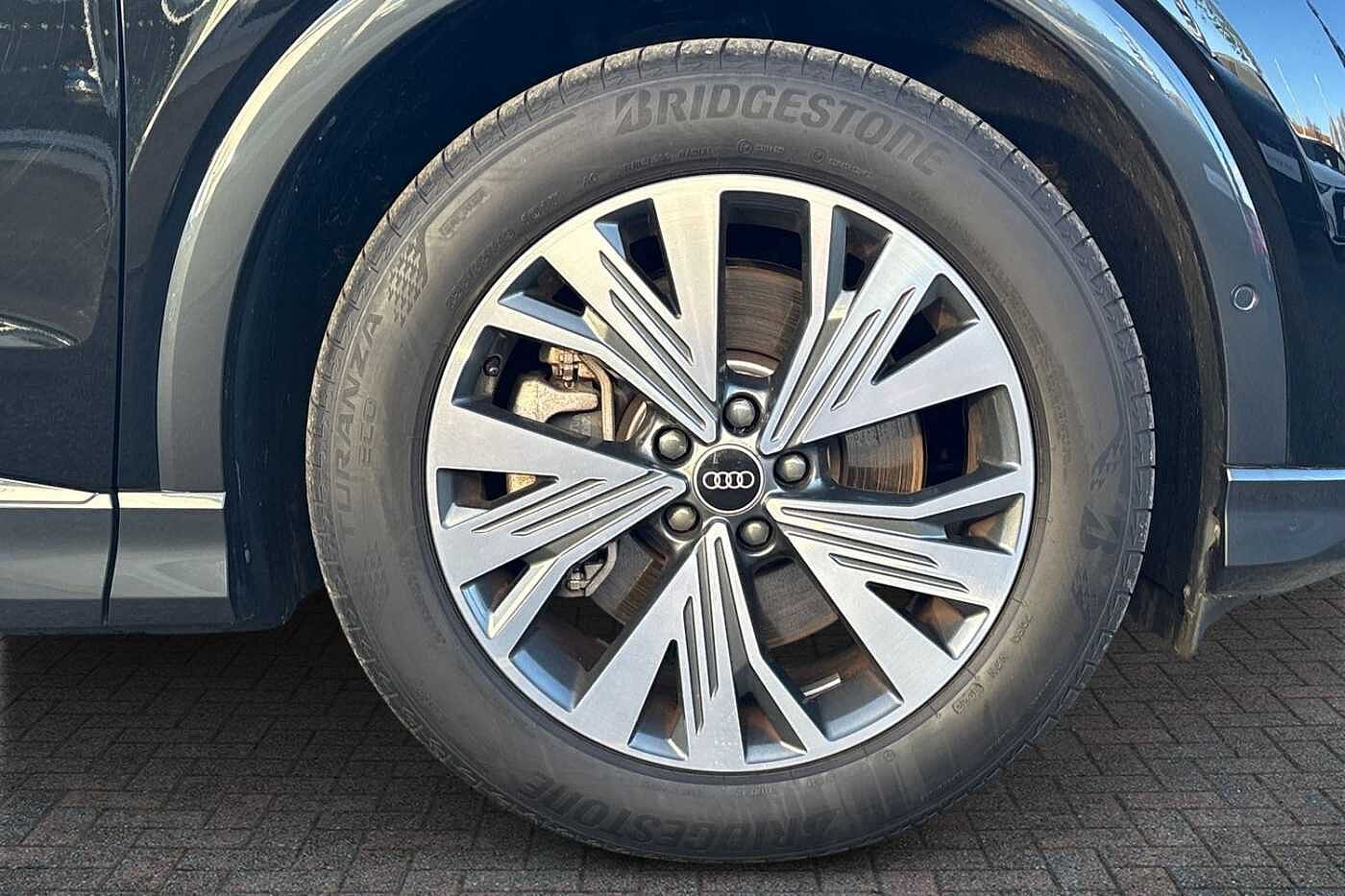 Used Audi Q4 e-tron 2023 for sale - 76692755: Photo 5