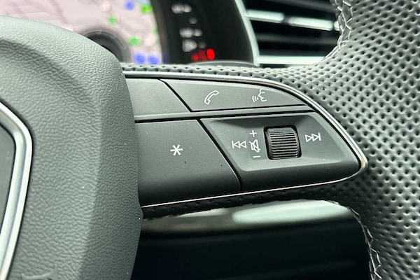 Used Audi Q8 2025 for sale - 76228866: Photo 32