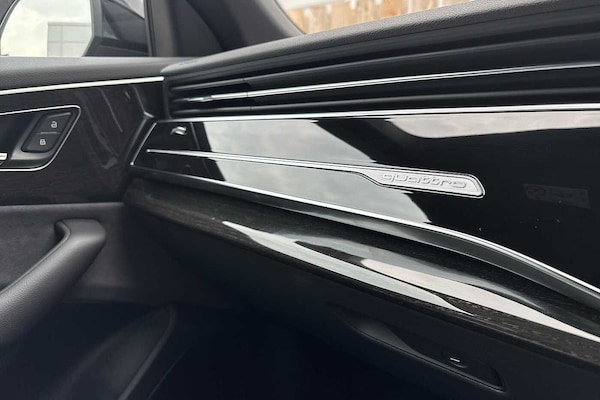 Used Audi Q8 2025 for sale - 76228866: Photo 43