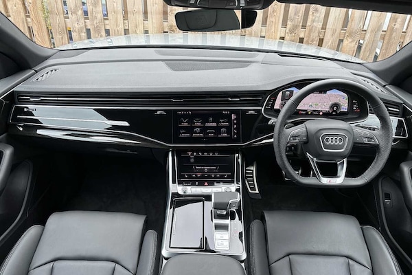 Used Audi Q8 2025 for sale - 76228866: Photo 9