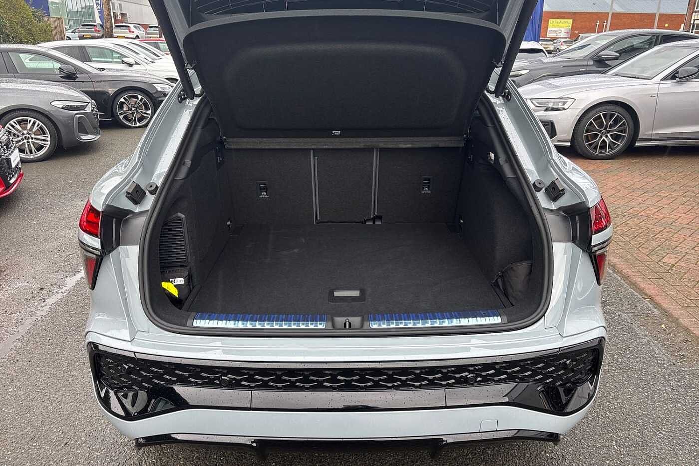 Used Audi Q3 2026 for sale - 77268850: Photo 10