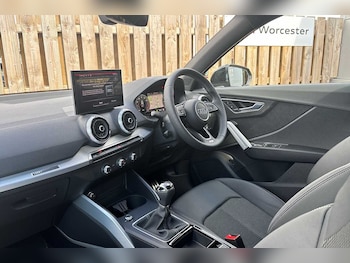 Used Audi Q2 2025 for sale - 77176800: Photo